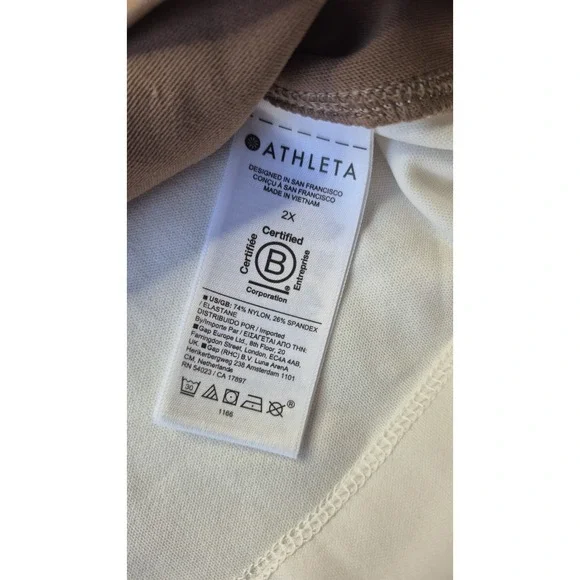 NWT Athleta Brown & Cream Size 2X Long Sleeve Pullover Active Wear Stretch Top - Picture 3 of 12